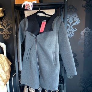 🦋Betsey Johnson🦋 Long Zip Coat.